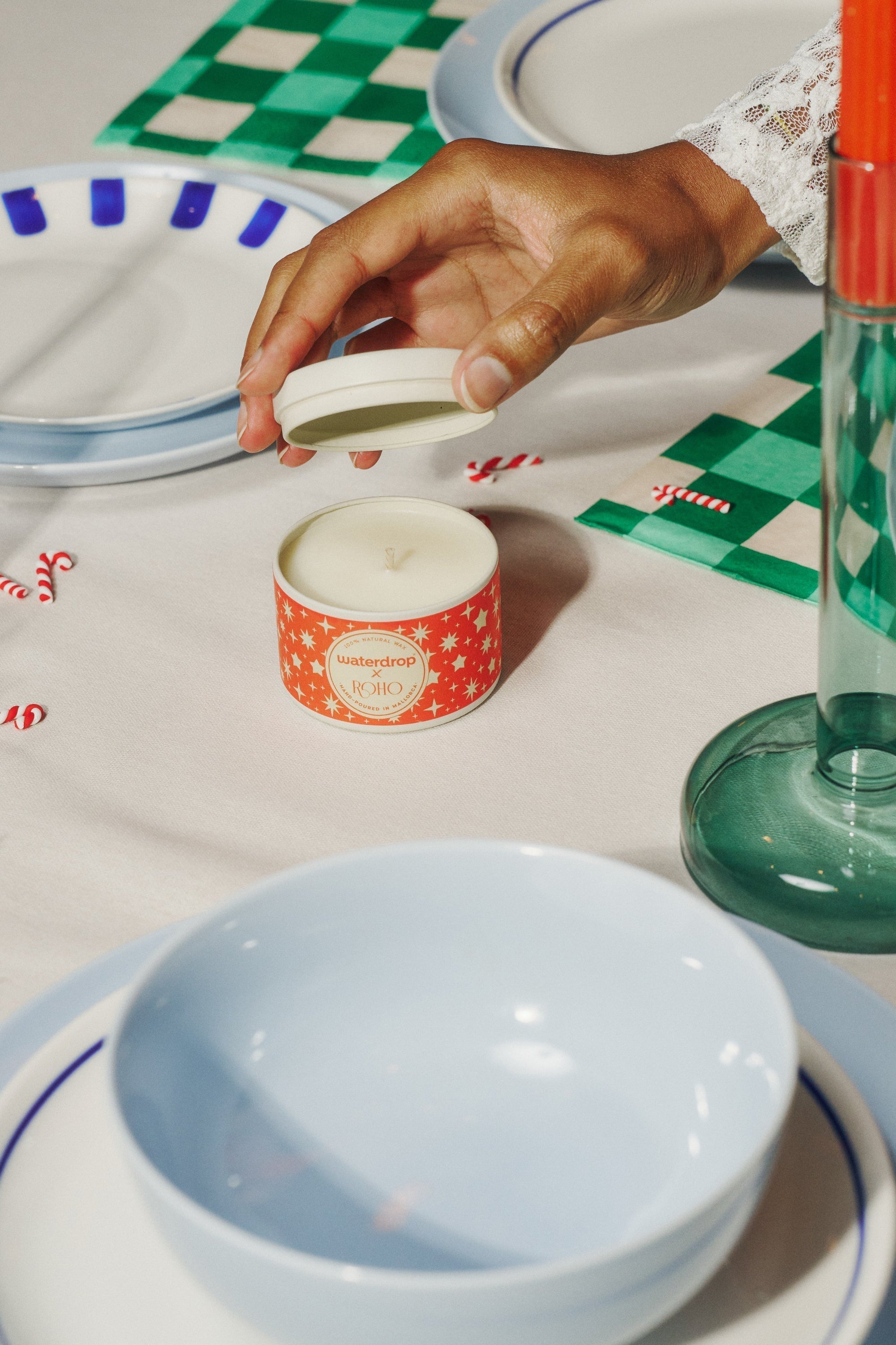 Calendario de Adviento 2025: colaboración waterdrop® x ROHO