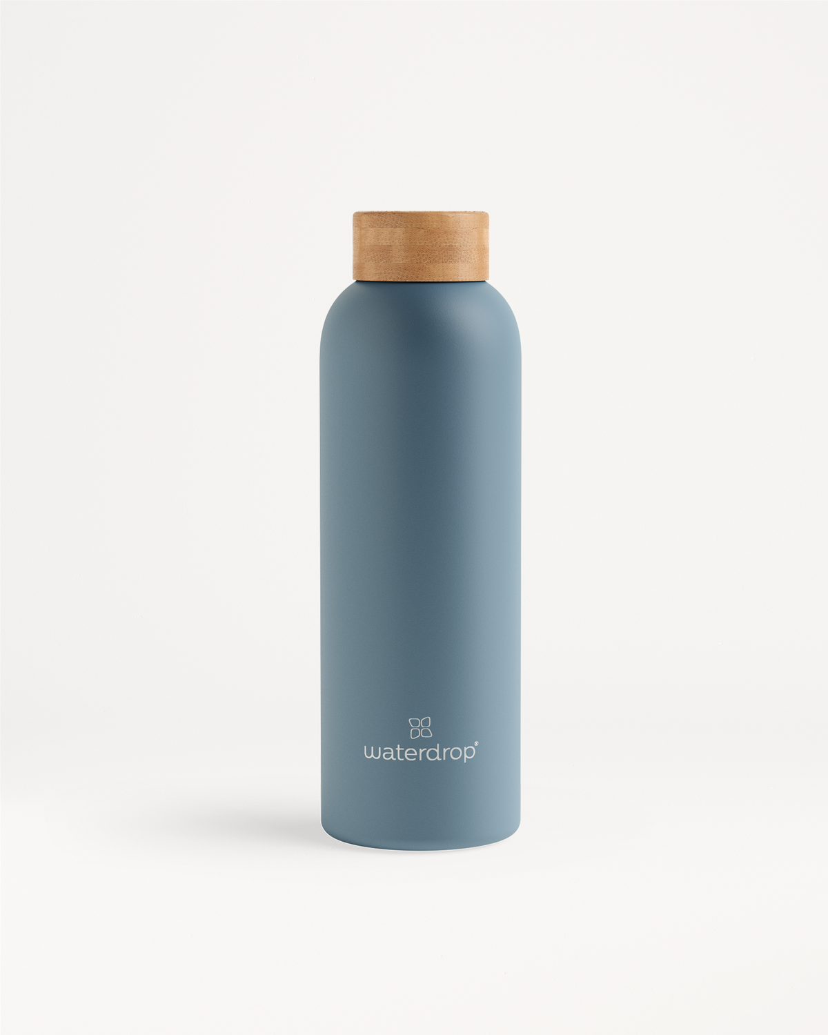 Botella de acero · Tapón de bambú