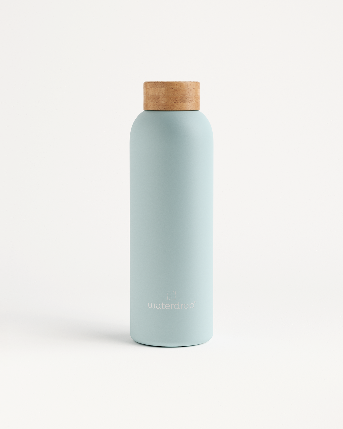 Botella de acero · Tapón de bambú